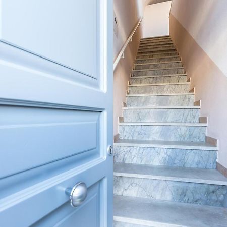 Tizzano House - La Marina Lägenhet Procida Exteriör bild